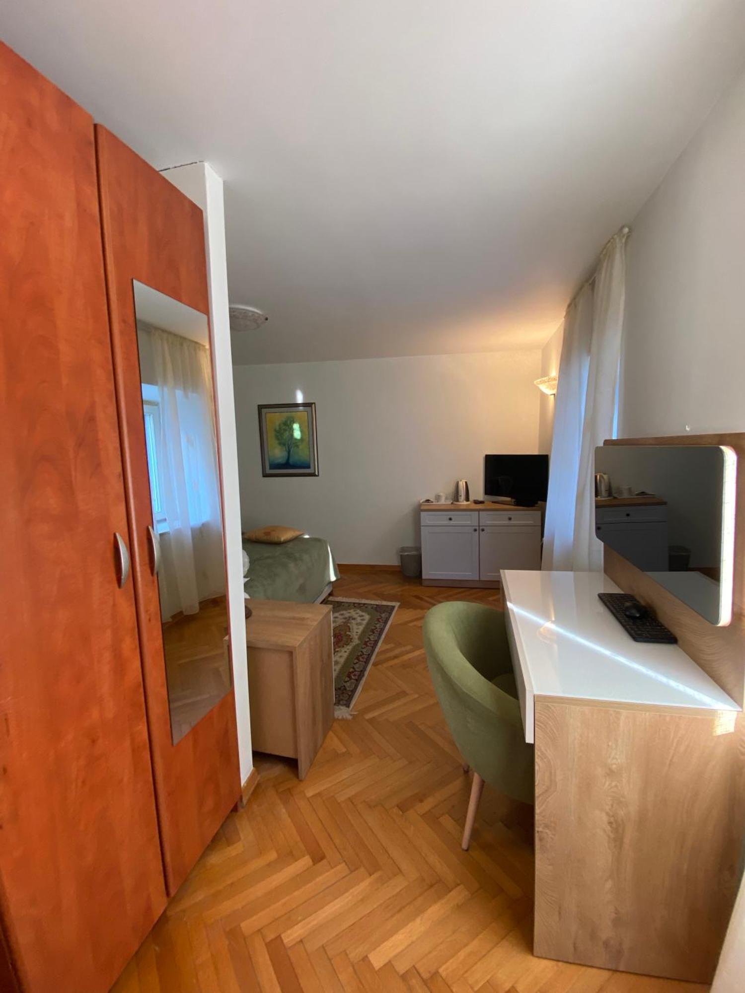 Rooms Base Split Dış mekan fotoğraf
