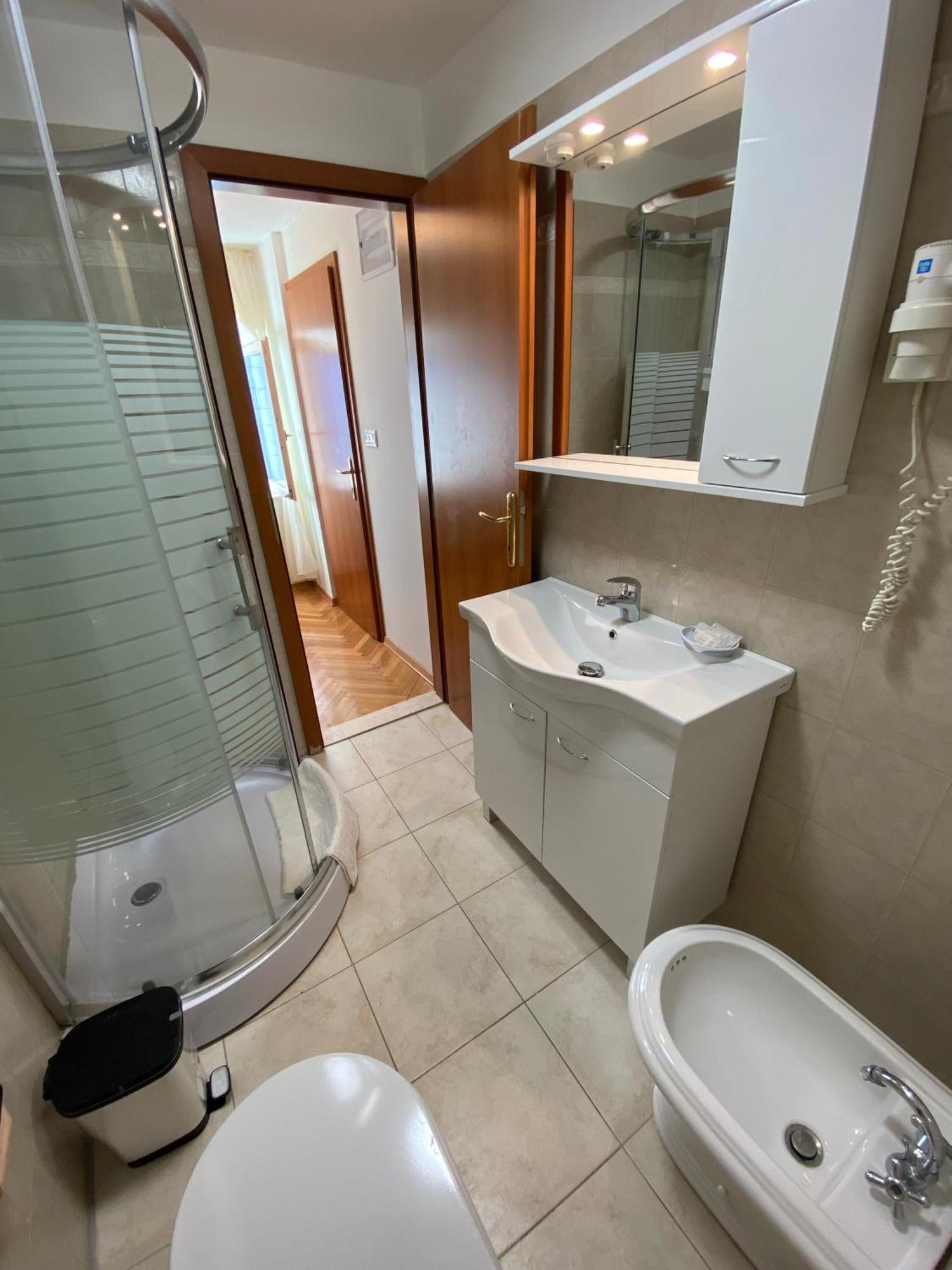 Rooms Base Split Dış mekan fotoğraf